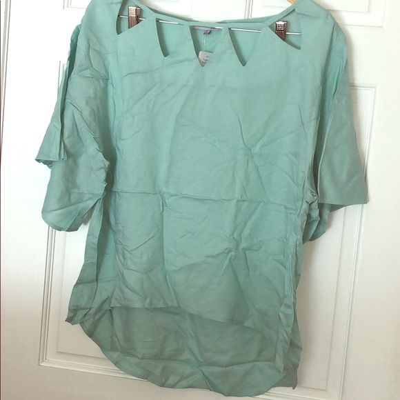 Harve Benard Tops - NWT Harve Benard Seafoam High Low Top